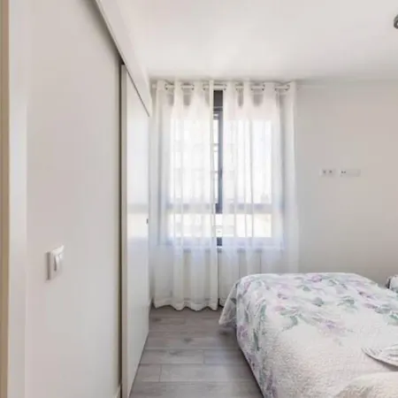 Piso Climatizado Y Parking Appartement Madrid Buitenkant foto